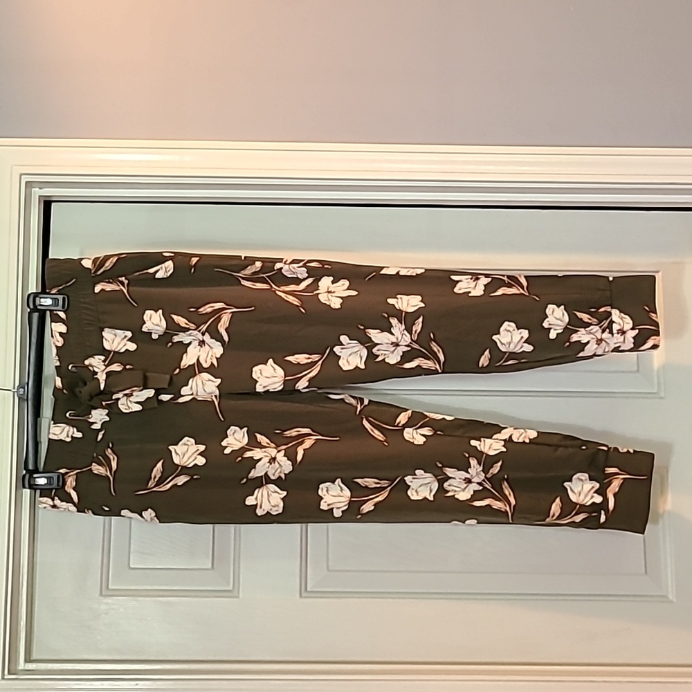 Green Floral Paper Bag Joggers
